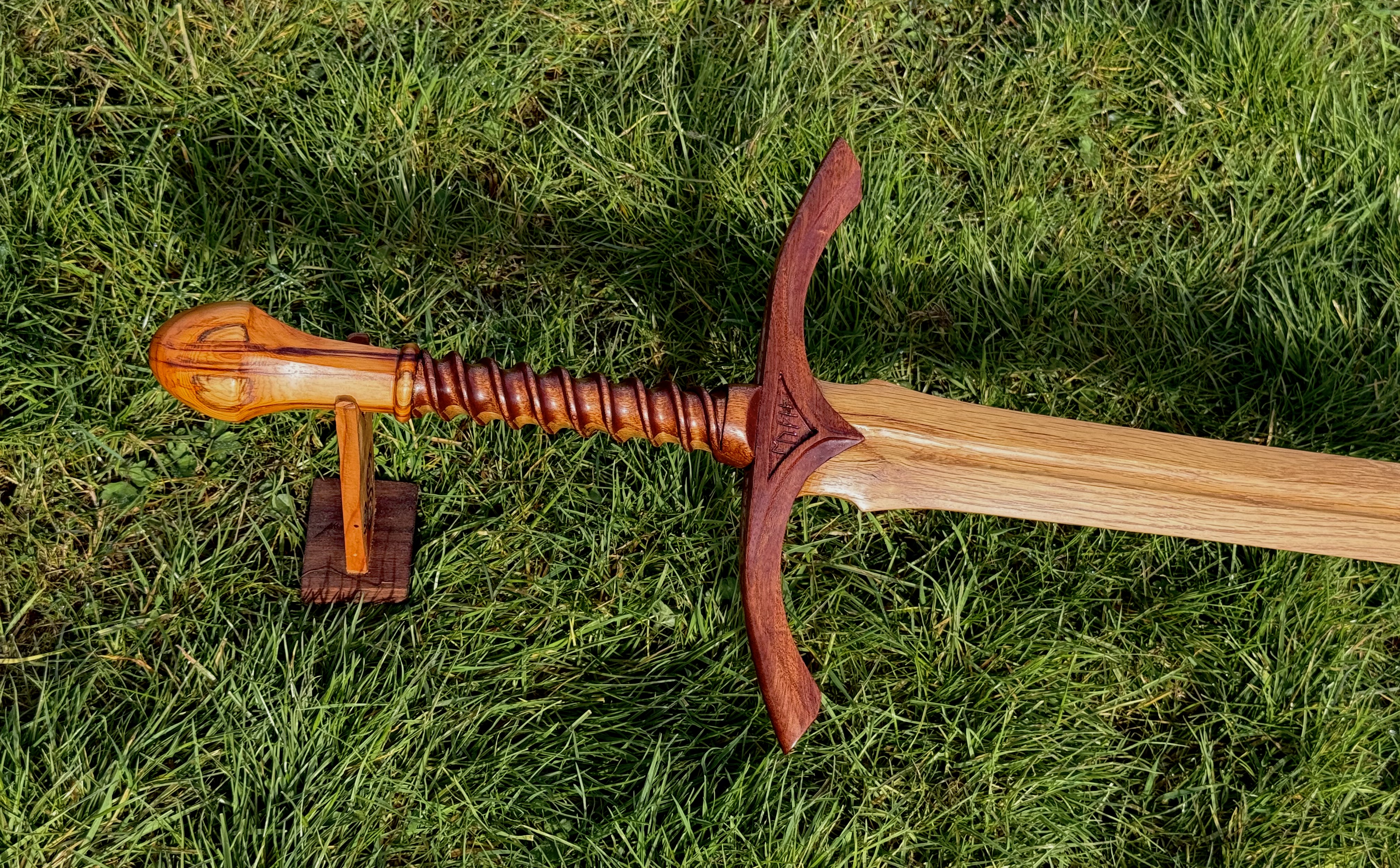 Fiachra Avery - The Oaken Smith | Handcrafted Wooden Swords